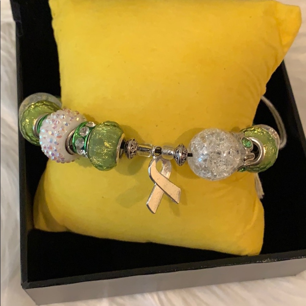 Kidney disease support bracelet
